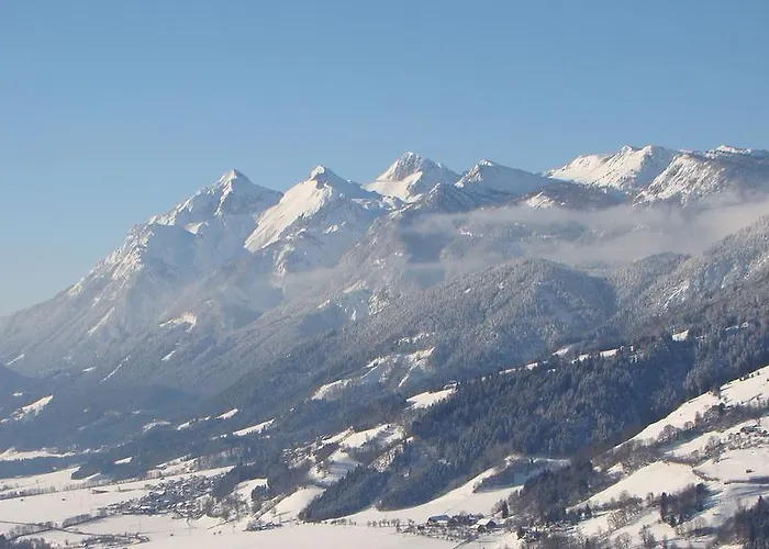 Ringlerhof مزرعة للإقامة *